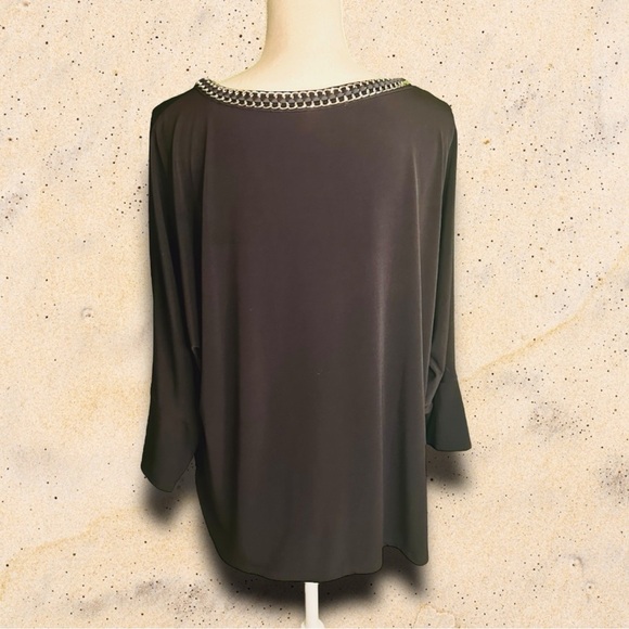Calvin Klein Women’s Plus Size Black Dolman Sleeve Blouse With Gold Chain Neck - Picture 6 of 12